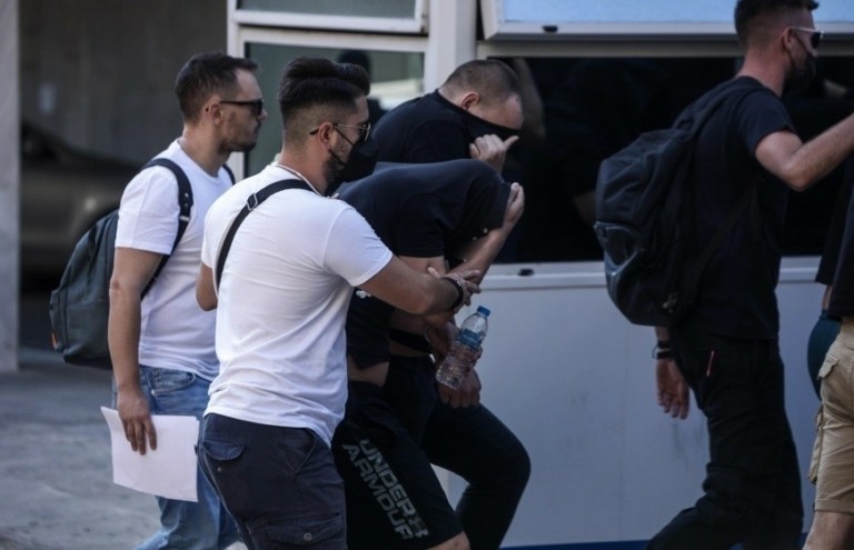 Νέα Φιλαδέλφεια: Προφυλακίσεις και για τους 105 χούλιγκαν για τη δολοφονία του Μιχάλη Κατσουρή