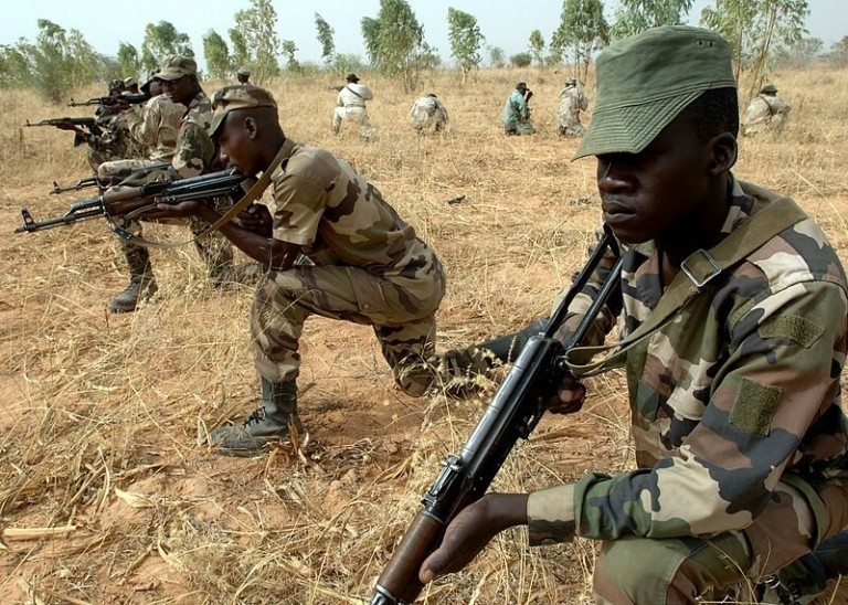 Νίγηρας: Λήγει η προθεσμία προς τη χούντα – Πιθανή στρατιωτική επέμβαση από χώρες της Δυτικής Αφρικής