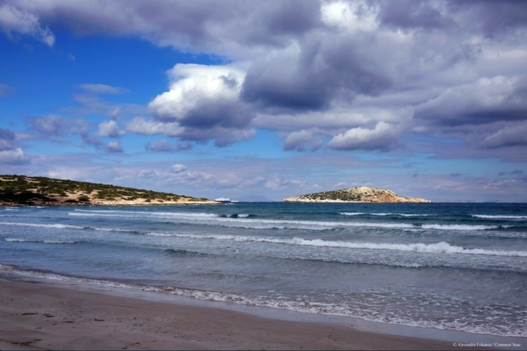 Παρέμβαση του Αρείου Πάγου για καταλήψεις σε παραλίες της Πάρου