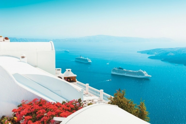 Πάρο, Μύκονο και Σαντορίνη επιλέγουν οι Αυστραλοί τουρίστες