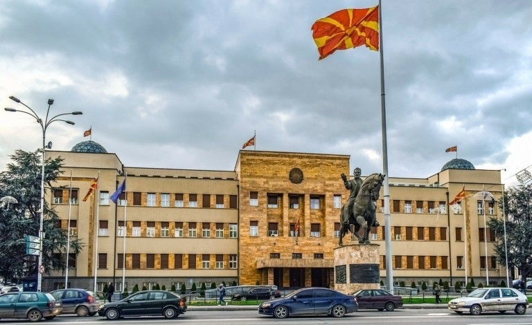 Βόρεια Μακεδονία: Τα εμπόδια και ο δύσβατος δρόμος προς την Ευρώπη