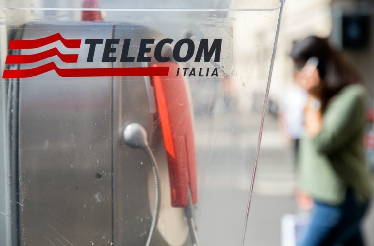 Telecom Italia: Προκαταρκτική συμφωνία για σύμπραξη ιταλικής κυβέρνησης – KKR για το 20%