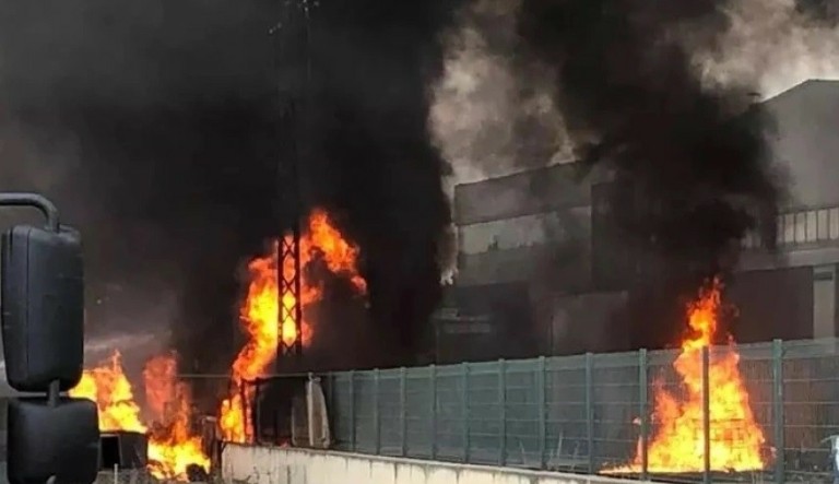 Ισχυρή έκρηξη σε εργοστάσιο χημικών στη Τουρκία