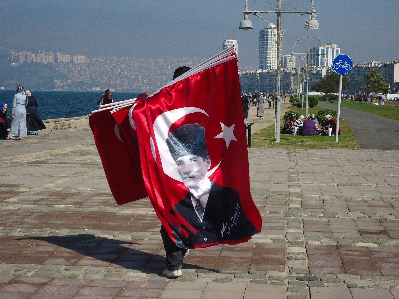 «Trade του 2024» η αγορά τουρκικών ομολόγων σε λίρα