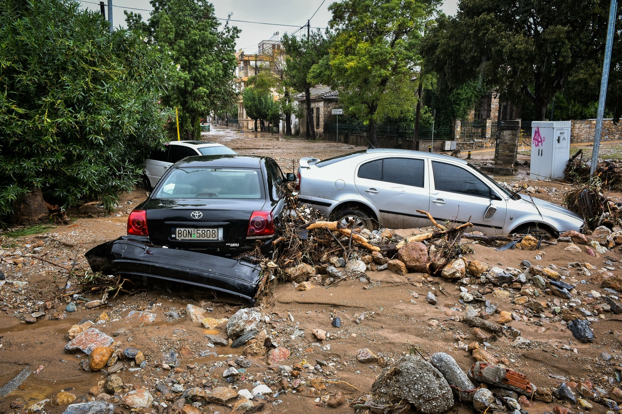 Κακοκαιρία Elias: Σε απόγνωση ξανά οι κάτοικοι της Θεσσαλίας – Εικόνες καταστροφής και στην Εύβοια (pics + vid)