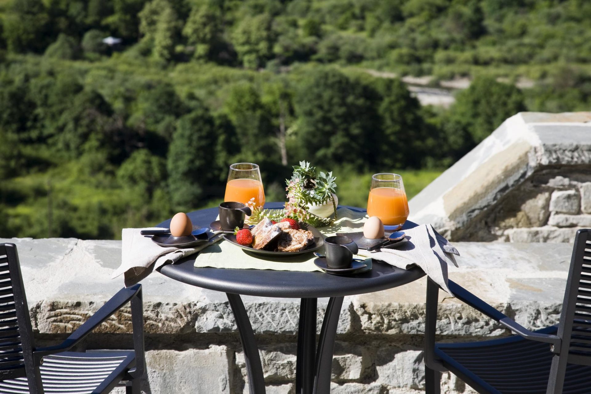 Kipi Suites: Μια κορυφαία εμπειρία ηρεμίας σε ένα πανέμορφο μπουτίκ ξενοδοχείο στα Ζαγοροχώρια