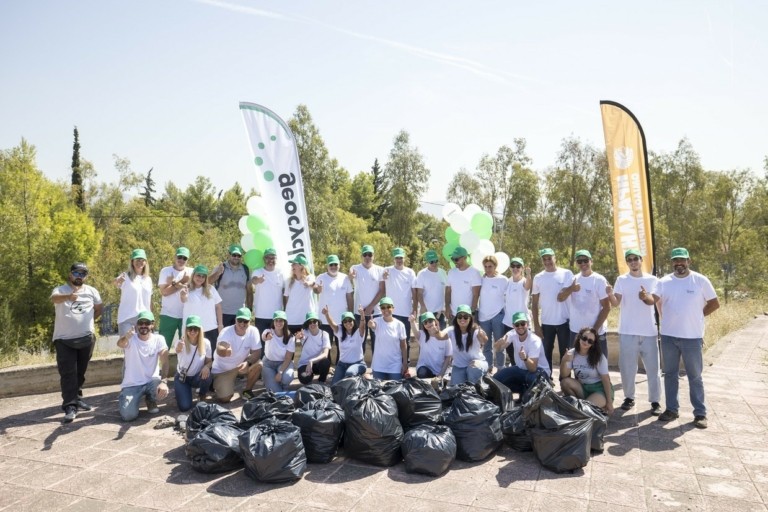 H Geocycle Ελλάς υλοποιεί την πρωτοβουλία «Leaf it clean» στον Ασπρόπυργο
