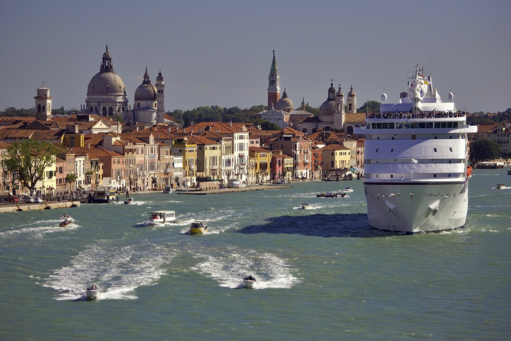 Βενετία: Στα 20 εκατομμύρια το χρόνο οι τουρίστες – Νέα μέτρα για τον υπερτουρισμό