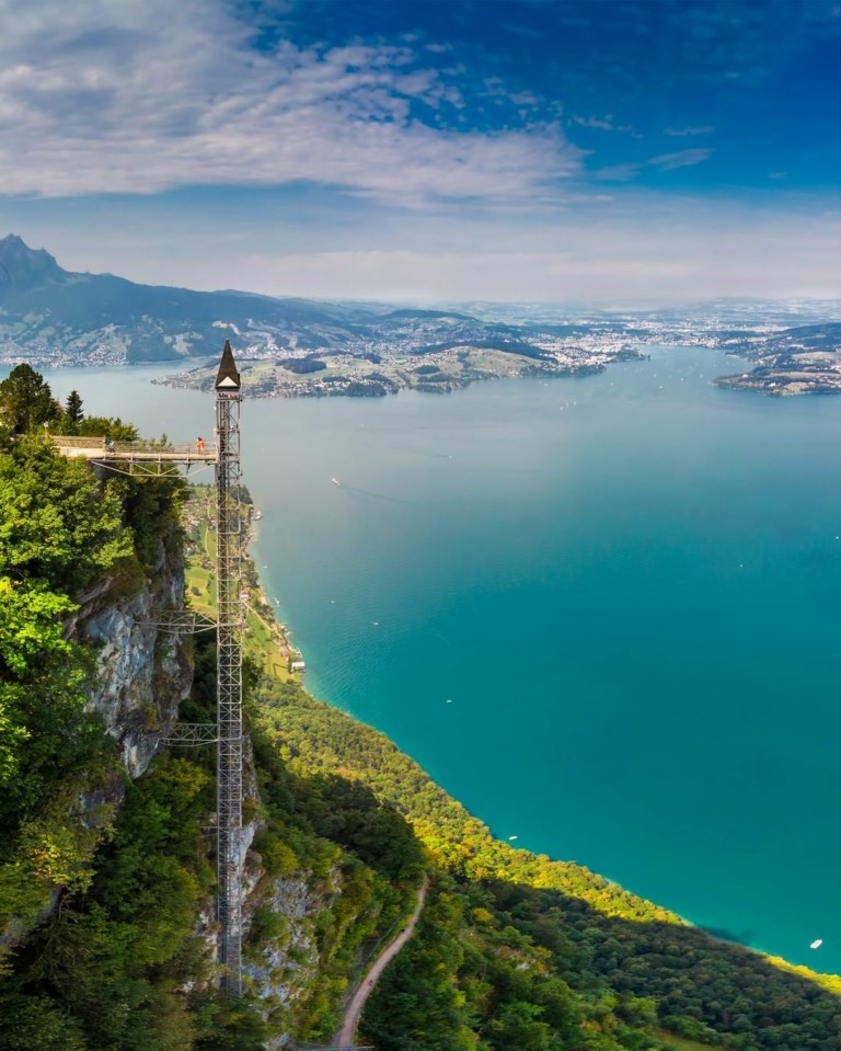 Τα 10 πιο θεαματικά ασανσέρ του κόσμου: Iλιγγιώδη ύψη και εμπνευσμένο design