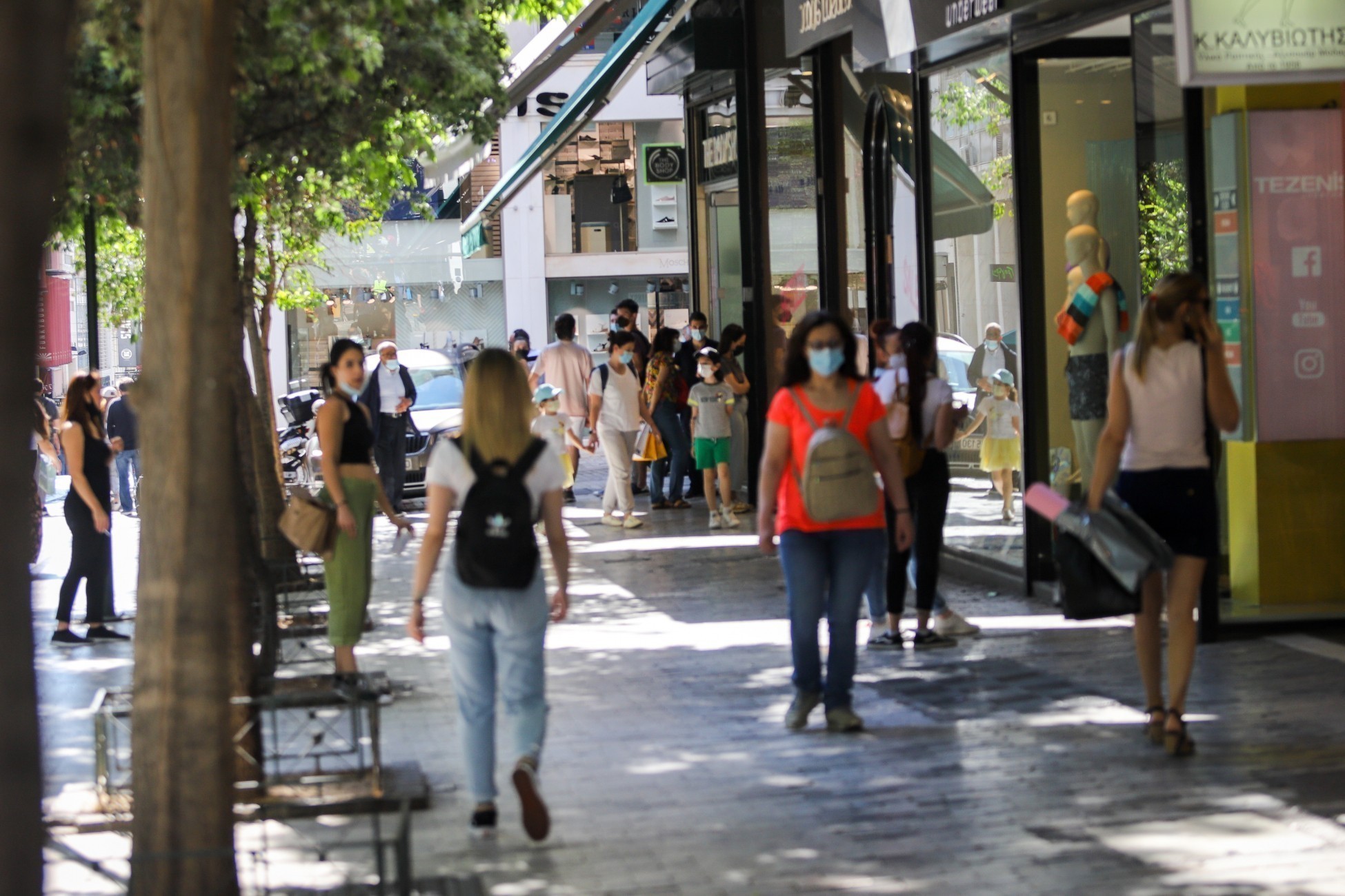 Λιανεμπόριο: Στα 3,72 δισ. ευρώ ο τζίρος τον Αύγουστο – Δραστική μείωση σε μηνιαία βάση