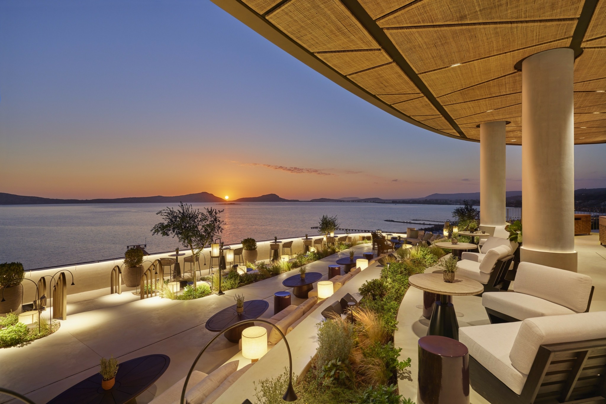 À quoi ressemble la vie au nouveau Mandarin Oriental Costa Navarino – suites, restaurants et design du meilleur resort