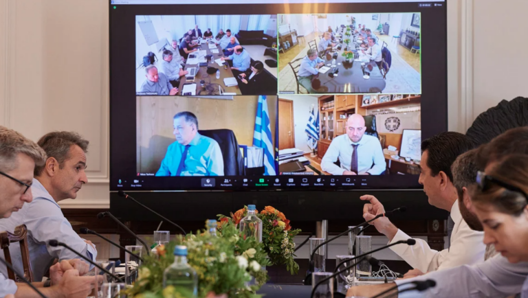 Τηλεδιάσκεψη Mητσοτάκη με το Συντονιστικό Κέντρο Θεσσαλίας