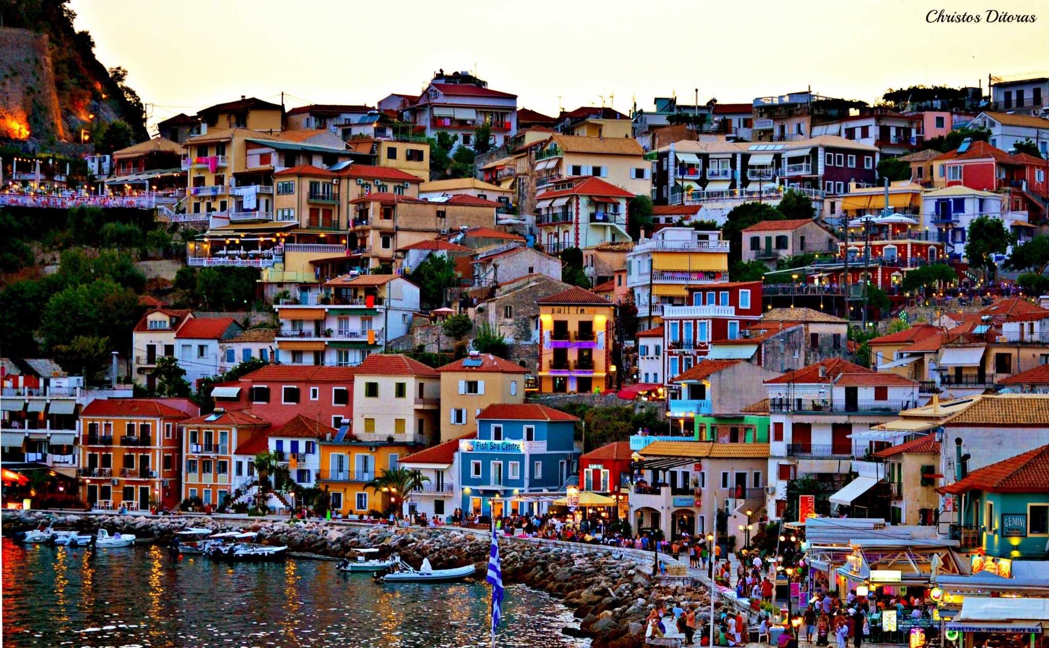 Σε προορισμό τεσσάρων εποχών εξελίσσεται η Πάργα – Αυξημένη η τουριστική κίνηση και τον Σεπτέμβριο