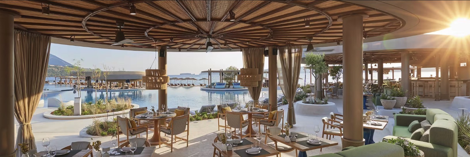 Πώς είναι η ζωή μέσα στο νέο Mandarin Oriental Costa Navarino – Σουίτες, εστιατόρια και design του κορυφαίου resort