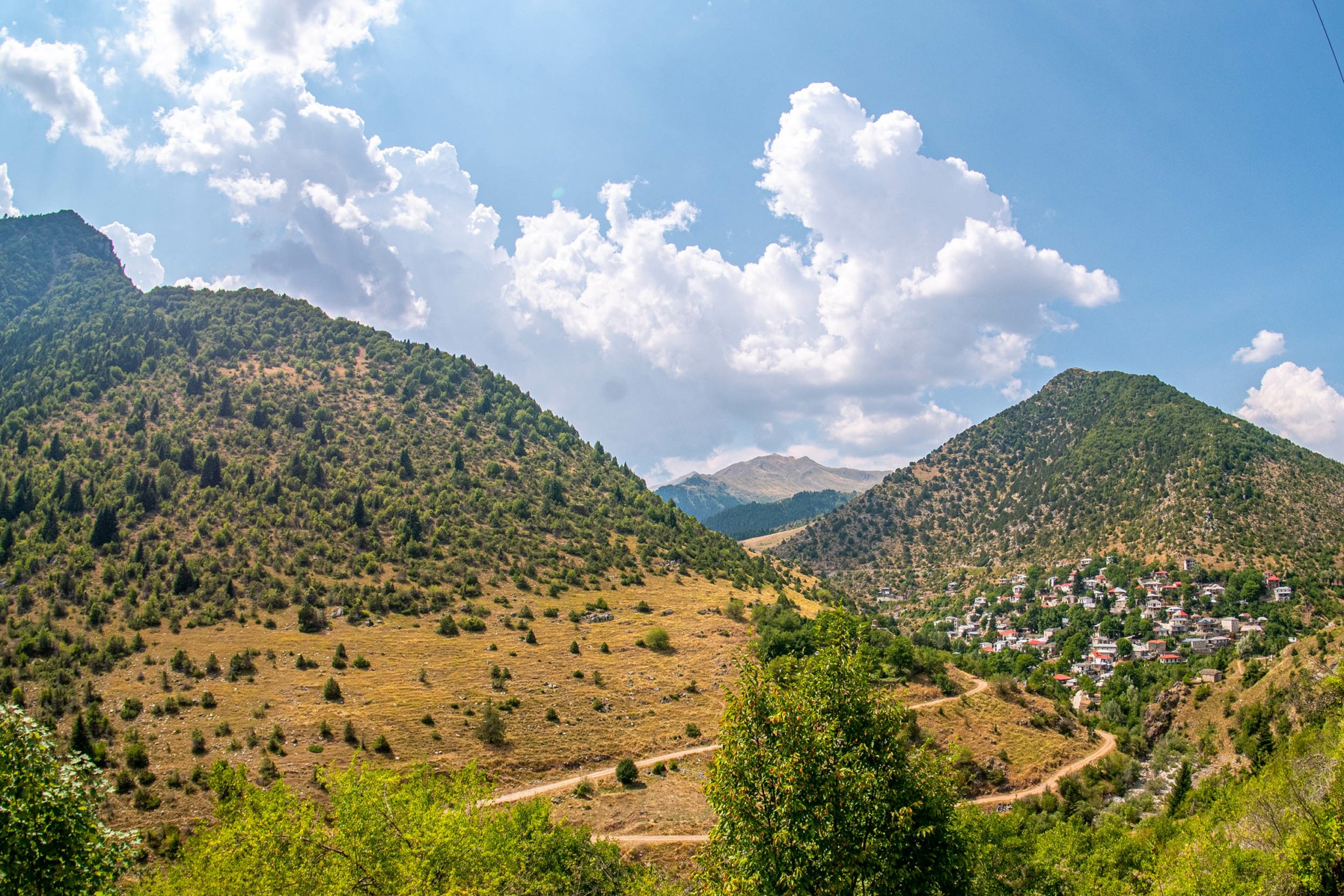 Μπάρος: Το θρυλικό πέρασμα – Η απόλυτη ορεινή διαδρομή στην Ελλάδα που αξίζει να ζήσετε έστω μια φορά