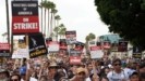 Απεργία στο Χόλιγουντ: Οι σεναριογράφοι τερματίζουν τις κινητοποιήσεις (tweet)
