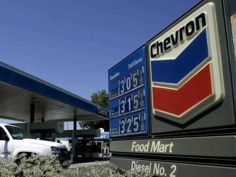 Chevron: Κλιμακώνουν τις απεργίες τους οι εργαζόμενοι σε έργα LNG