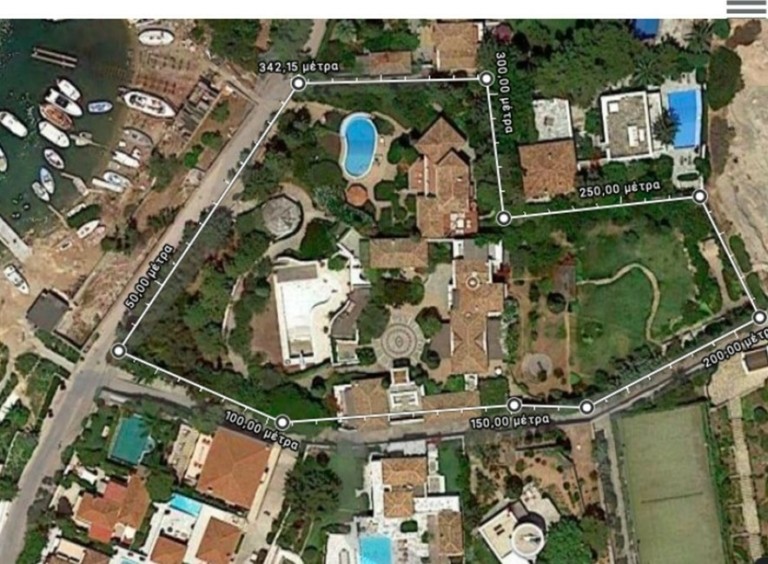 Πλειστηριασμοί: Εβδομάδα με… Δαυίδ, ξενοδοχεία και οικόπεδα-«φιλέτα» σε Γλυφάδα και Μύκονο (pics)