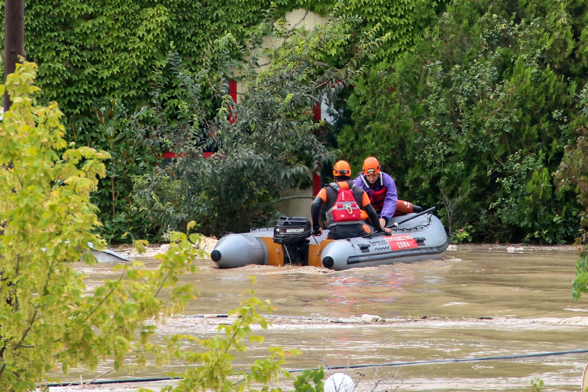 Κακοκαιρία Daniel: 110 διασώσεις σε Καρδίτσα και Τρίκαλα από αέρος – 6.406 κλήσεις στην Πυροσβεστική (vid)