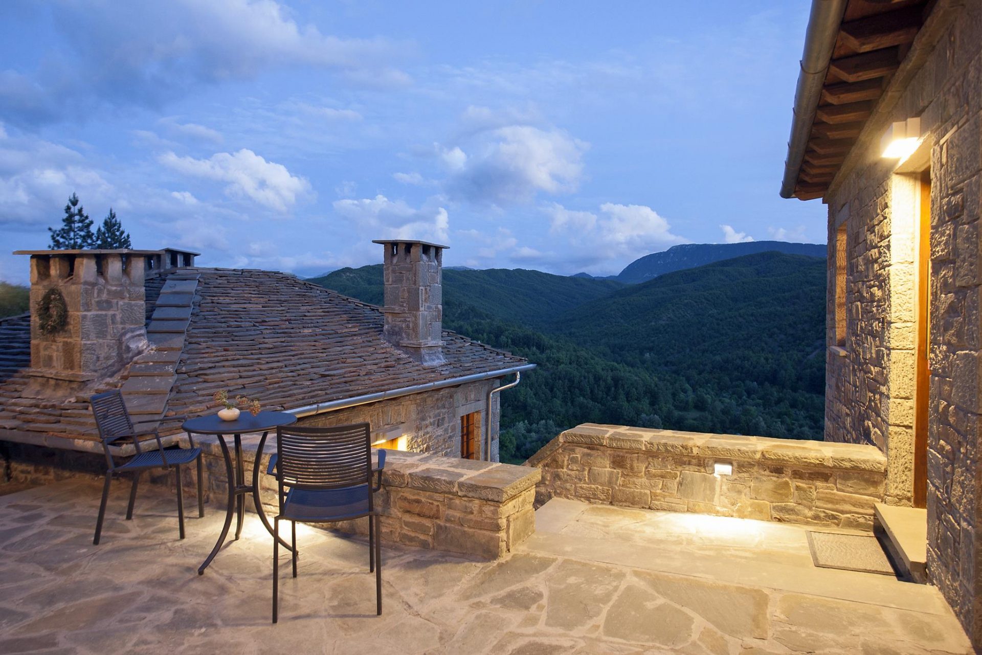 Kipi Suites: Μια κορυφαία εμπειρία ηρεμίας σε ένα πανέμορφο μπουτίκ ξενοδοχείο στα Ζαγοροχώρια