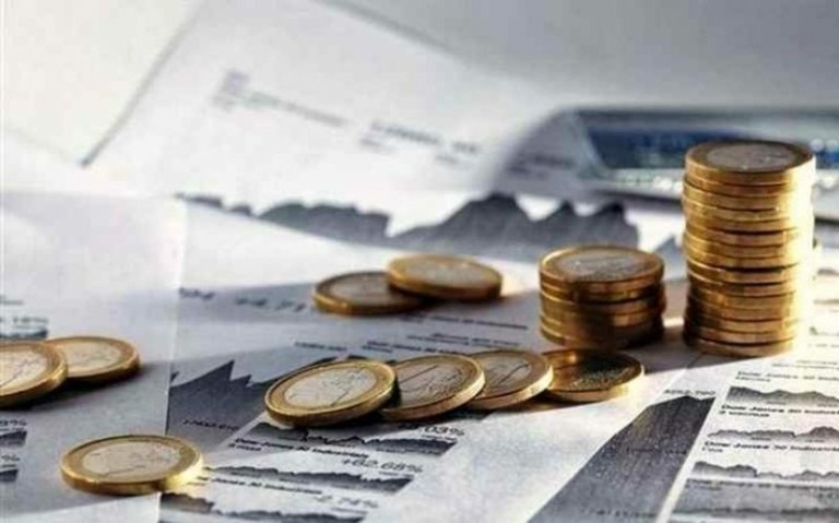 ΙΟΒΕ: Βιομηχανία και λιανικό εμπόριο ενισχύουν το οικονομικό κλίμα