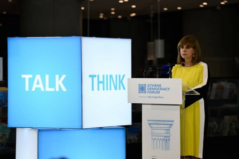 Σακελλαροπούλου: Νούμερο ένα πρόκληση για τη Δημοκρατία η κλιματική αλλαγή