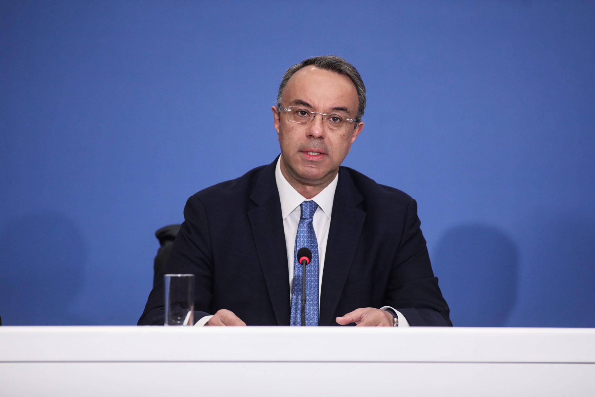 Συνάντηση Σταϊκούρα με πολίτη ΑμΕΑ για τα προβλήματα προσβασιμότητας στις δημόσιες συγκοινωνίες