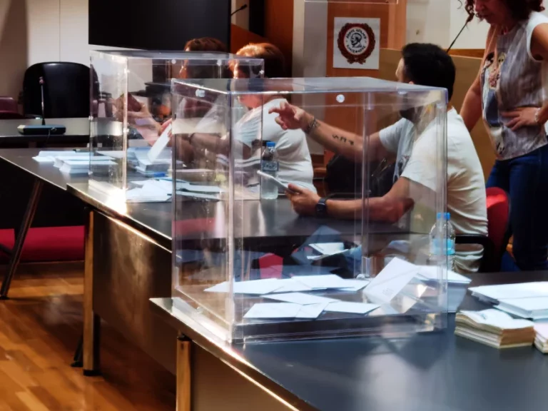 Εκλογές ΣΥΡΙΖΑ: Μεγαλύτερη η συμμετοχή των μελών στον β’ γύρο (vid) (upd)