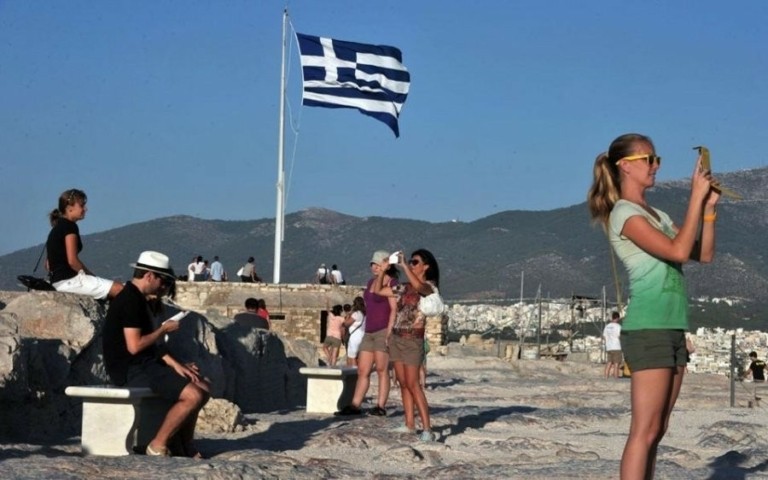 Μεσόγειος: Ελληνική πρωτιά στην ικανοποίηση ξένων επισκεπτών τον Ιούλιο (πίνακες)