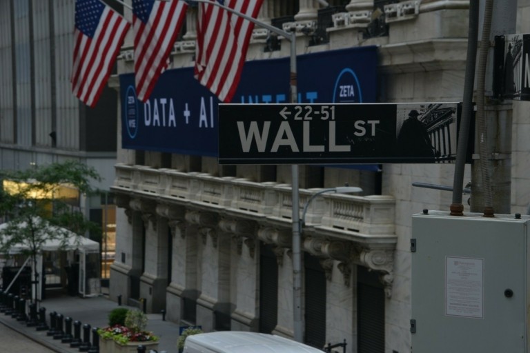 «Χάθηκε» κάθε προσπάθεια ανόδου στη Wall Street – Η χειρότερη εβδομάδα από τον Μάρτιο
