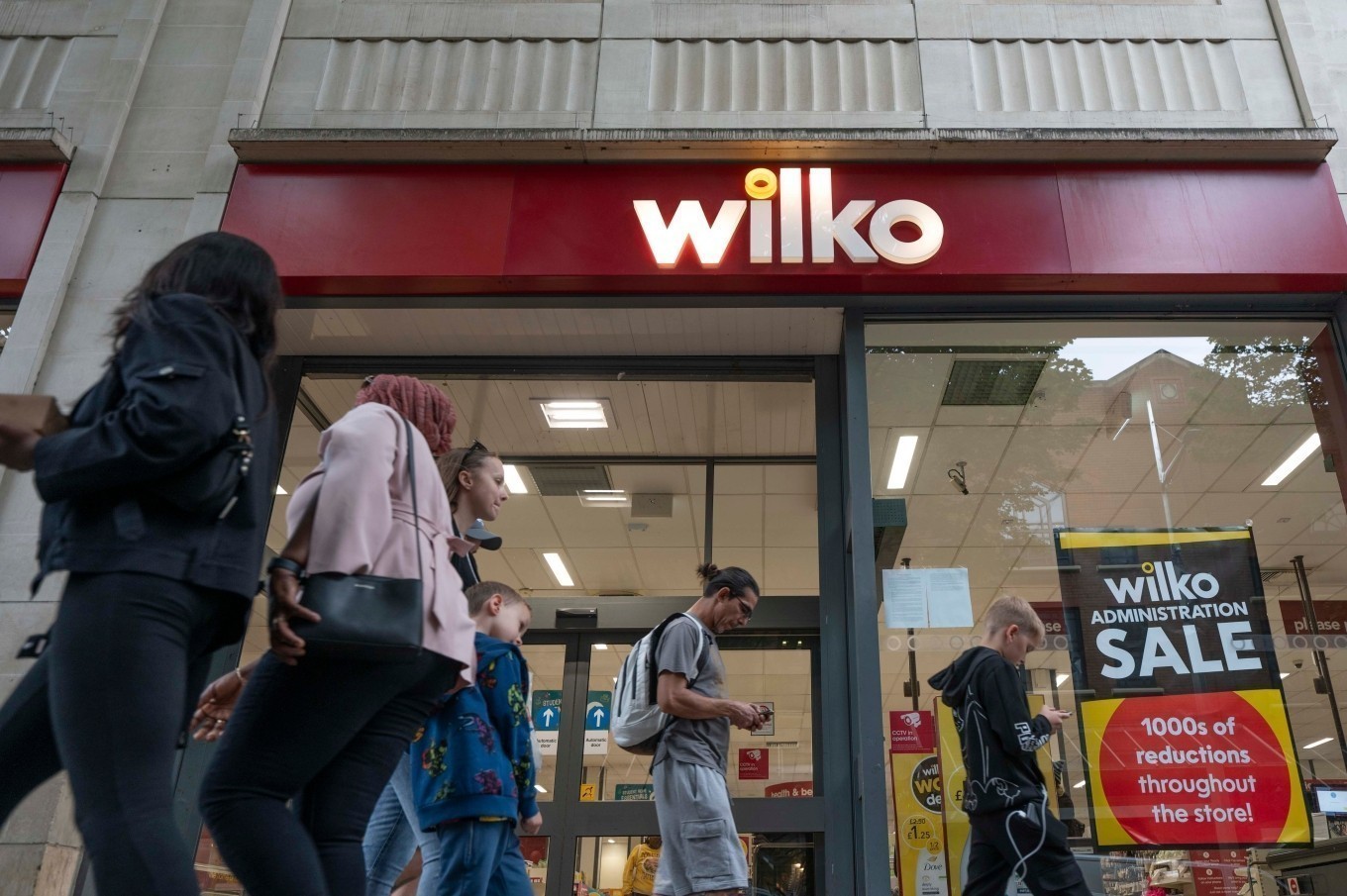 Βρετανία: Το λουκέτο στη Wilco βγάζει στον δρόμο 9.100 εργαζόμενους