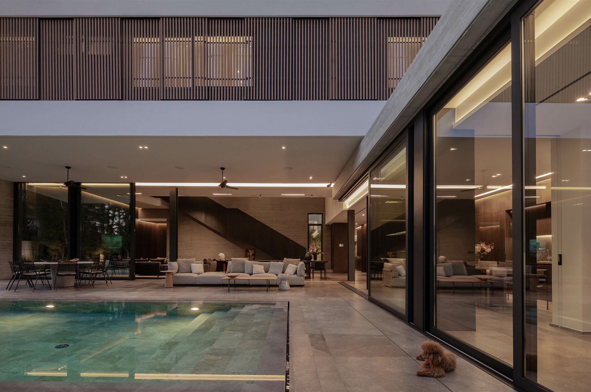 Μια κατοικία-ησυχαστήριο στη Λεμεσό από έναν κορυφαίο Κύπριο αρχιτέκτονα