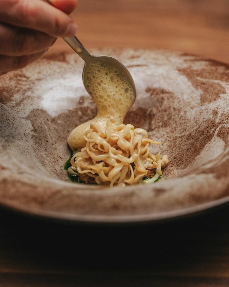 “Το μάτι του σολωμού”: H εντυπωσιακή εμπειρία στην επιβλητική πλωτή κατασκευή στα φιορδ της Νορβηγίας