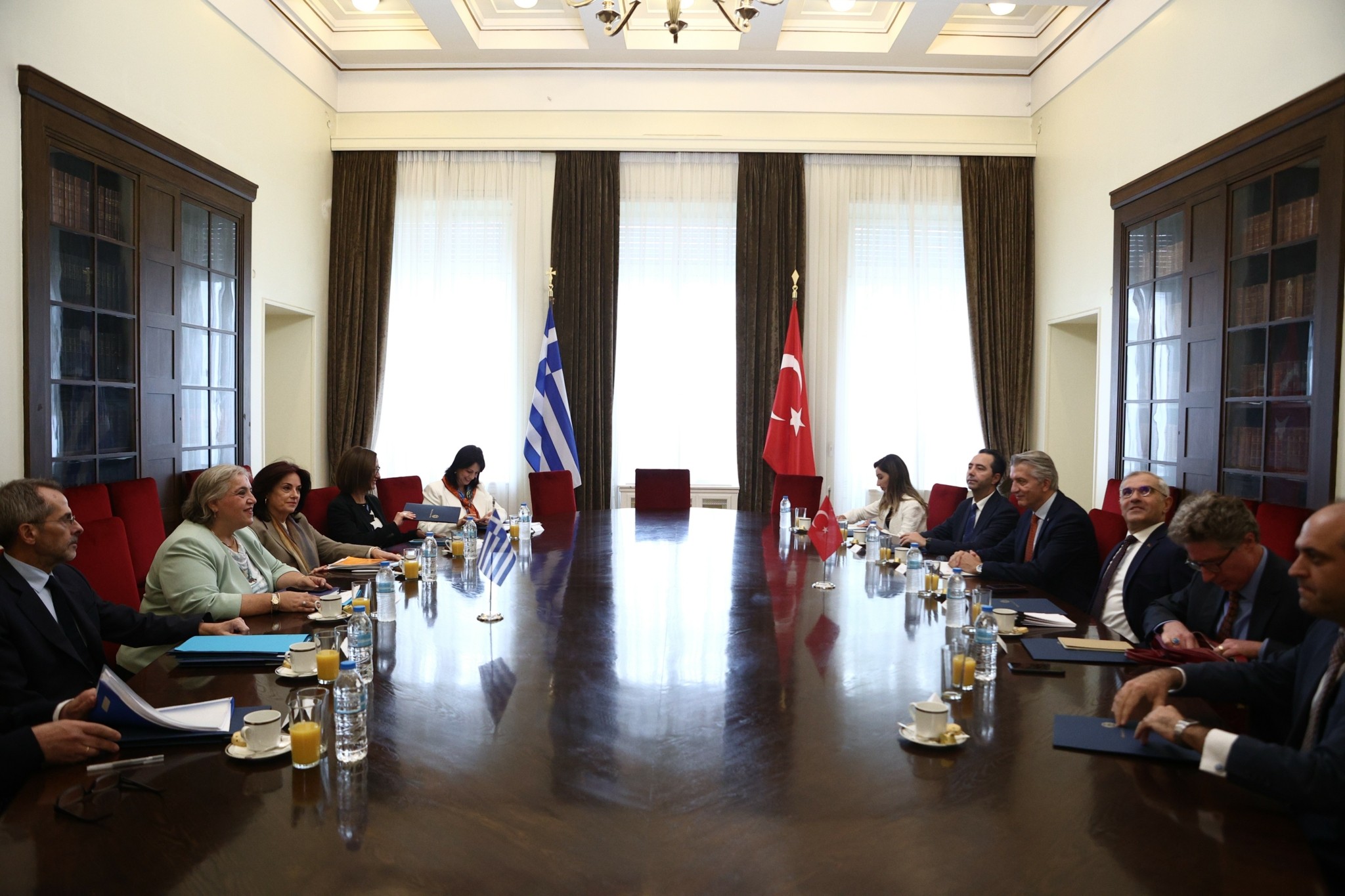 Πολιτικός διάλογος Ελλάδας – Τουρκίας: Στο επίκεντρο οι διμερείς σχέσεις των δυο χωρών
