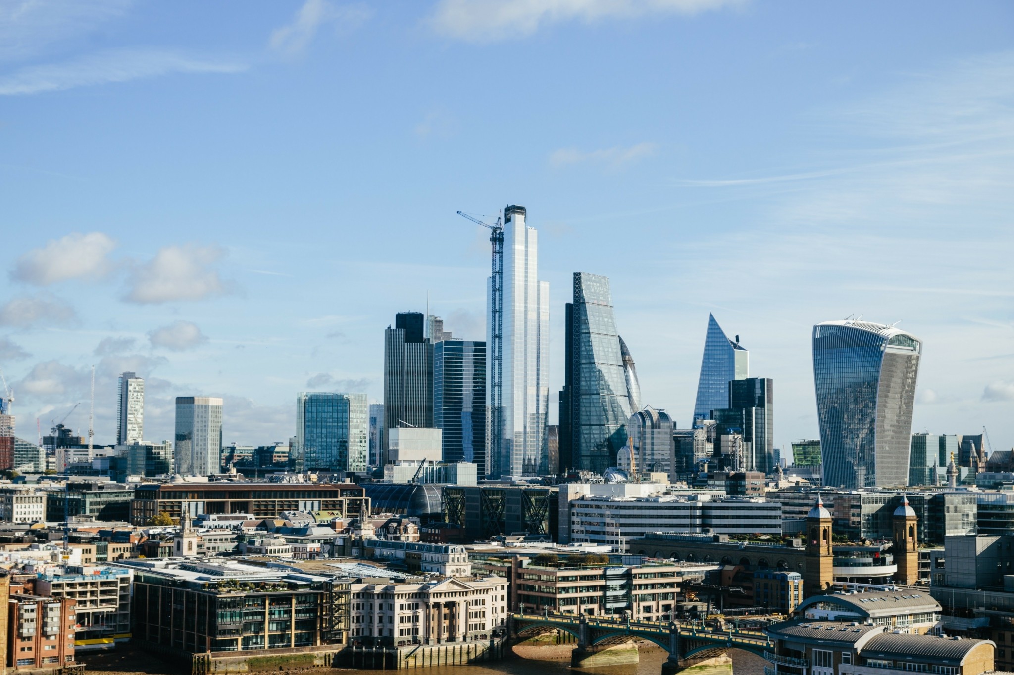 Το Λονδίνο «ψηλώνει» – Έρχονται σχεδόν 600 νέοι ουρανοξύστες