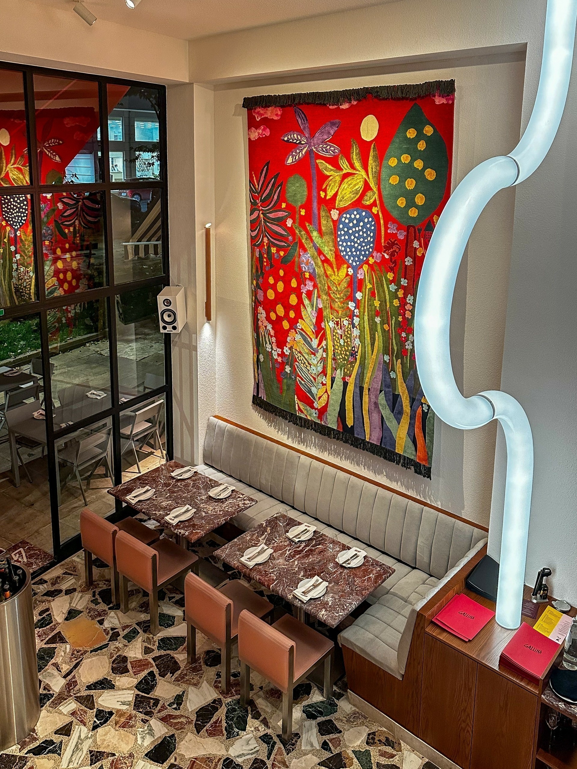 Gallina: Το εστιατόριο έργο Τέχνης στο Κουκάκι και ο εφοπλιστής-συλλέκτης πίσω από την ιδέα