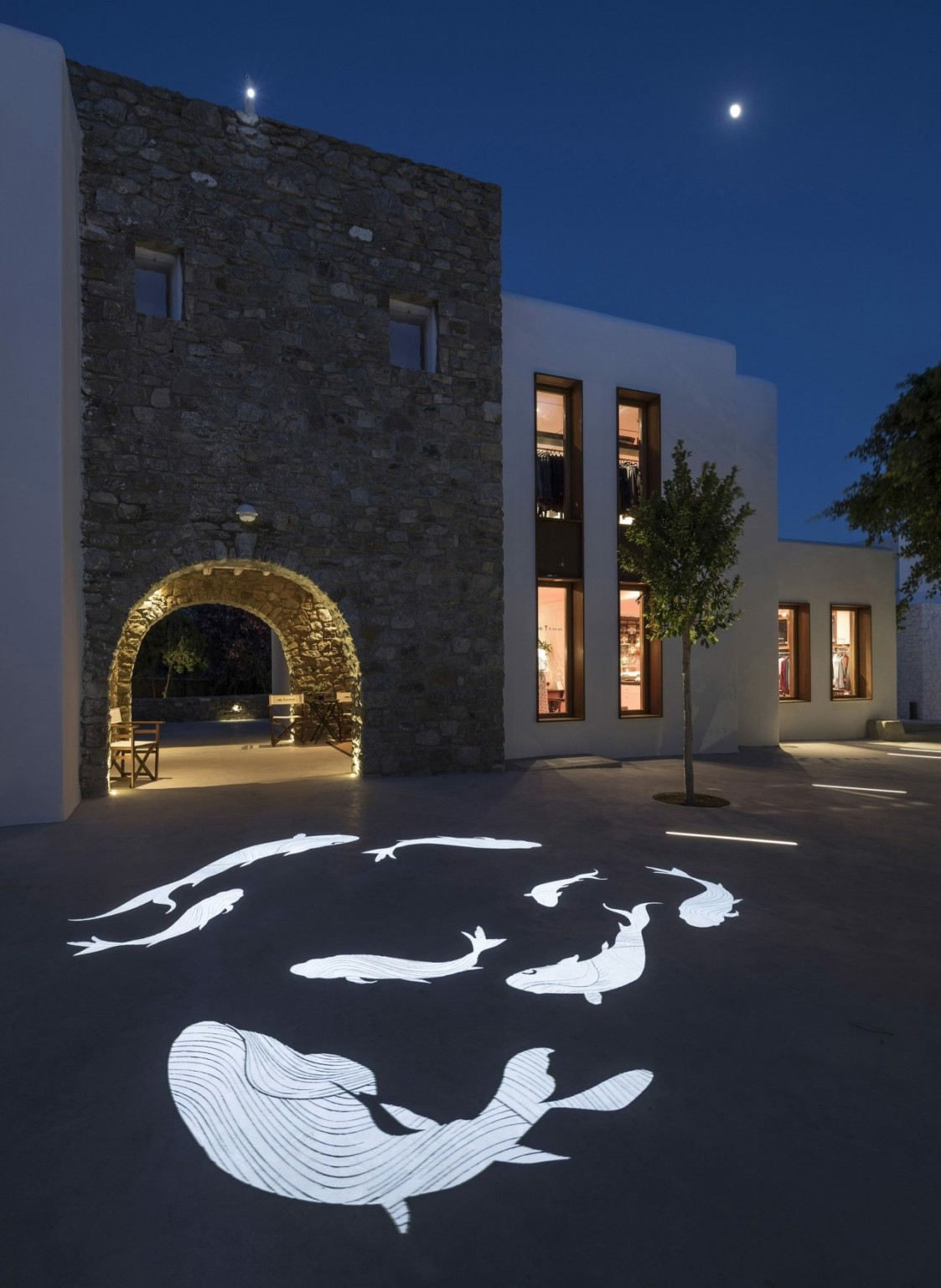 IFI: Το βραβευμένο ελληνικό studio και η τέχνη πίσω από τον φωτισμό κτιρίων και κατοικιών