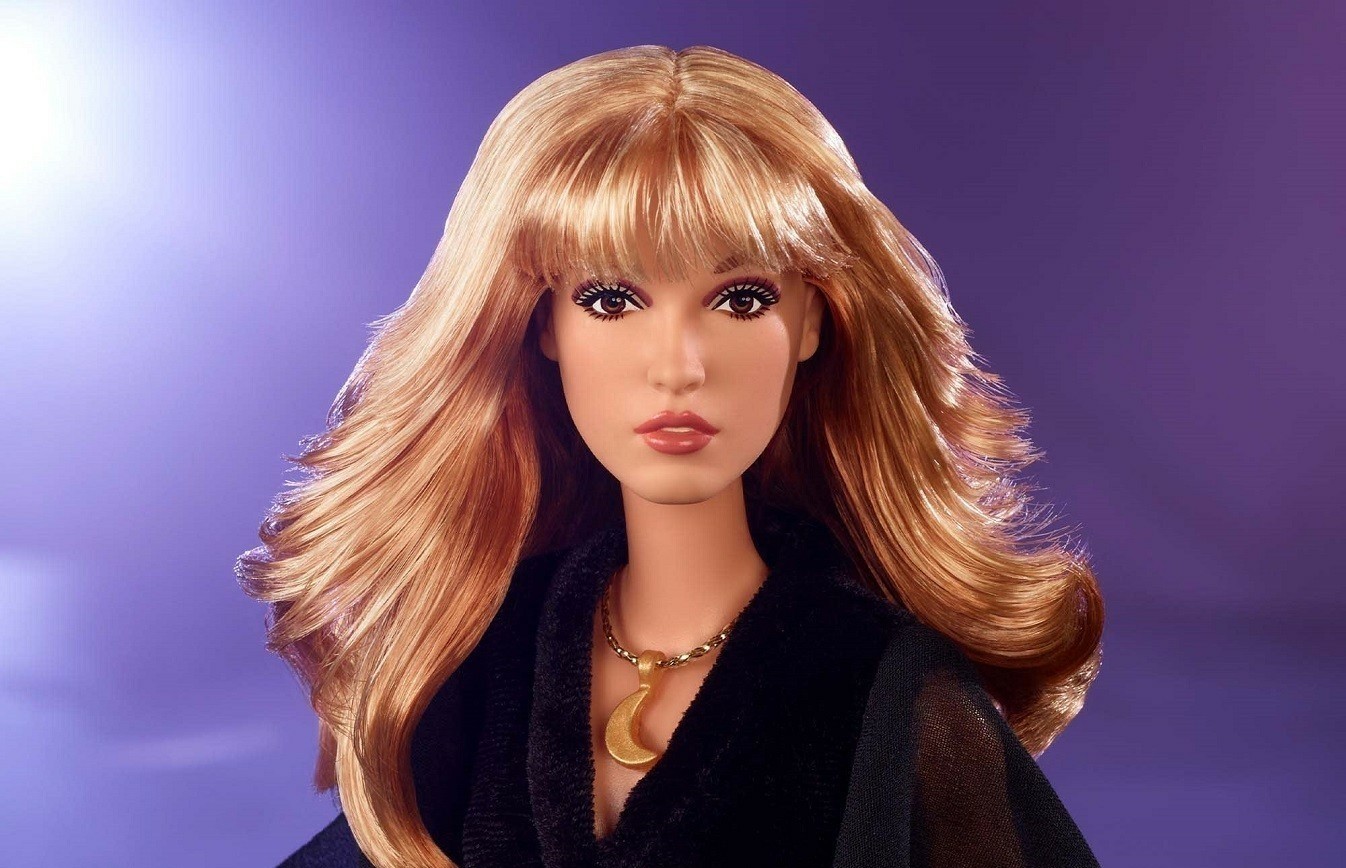 H τραγουδίστρια Stevie Nicks έγινε «Barbie» – Πόσο πωλείται στο ebay (pics)