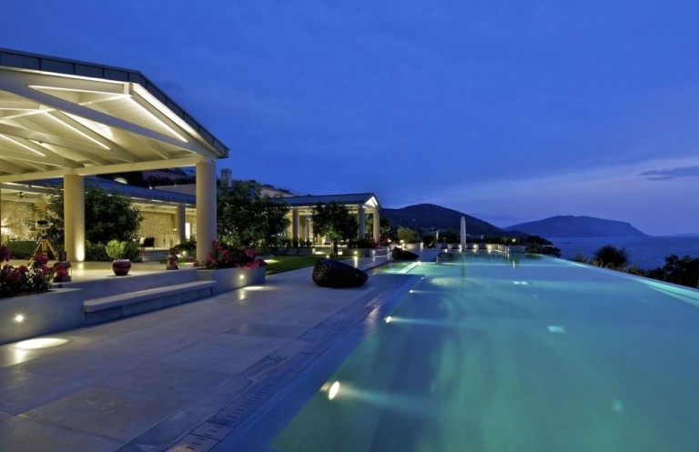 IFI: Το βραβευμένο ελληνικό studio και η τέχνη πίσω από τον φωτισμό κτιρίων και κατοικιών