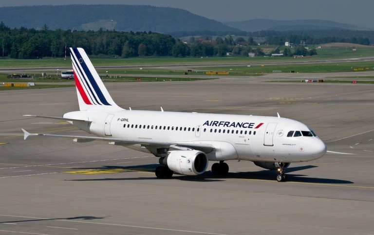 Στο στόχαστρο της Κομισιόν: Air France, KLM, Brussels Airlines και άλλες 17 εταιρείες ερευνώνται για greenwashing (tweet)