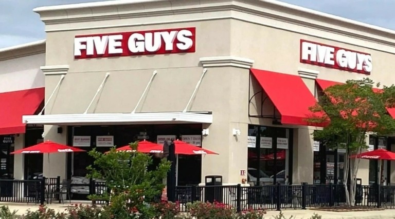 Monterock: Εξαγόρασε το franchise της αλυσίδας fast food Five Guys (pic)