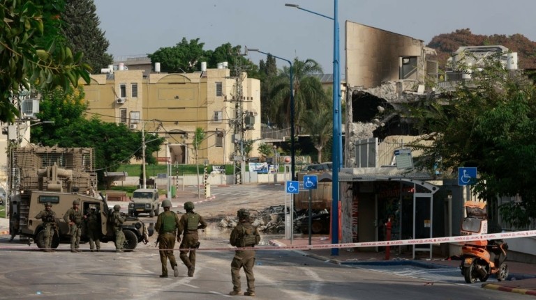 Χαμάς: Ανέλαβε την ευθύνη για τη διπλή επίθεση στο Ισραήλ – Μία νεκρή, πολλοί τραυματίες (tweet + vid) (upd)