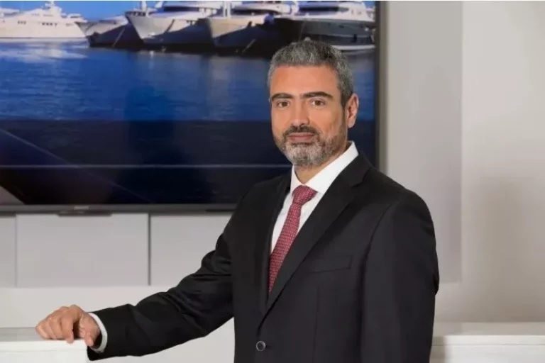 Ένωση Μαρινών Ελλάδας: Επανεξελέγη πρόεδρος ο Σταύρος Κατσικάδης