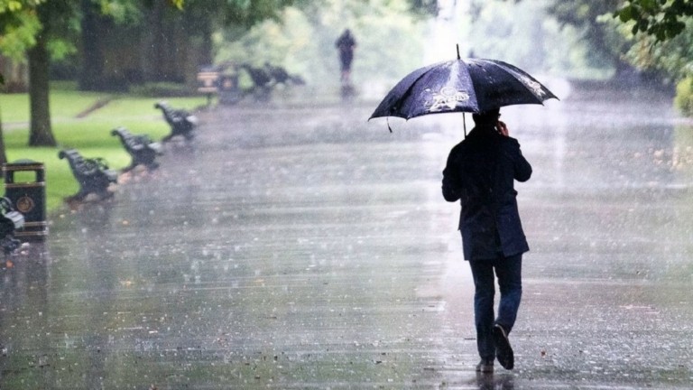 Καιρός: Ραγδαία επιδείνωση με βροχές και καταιγίδες (χάρτης)