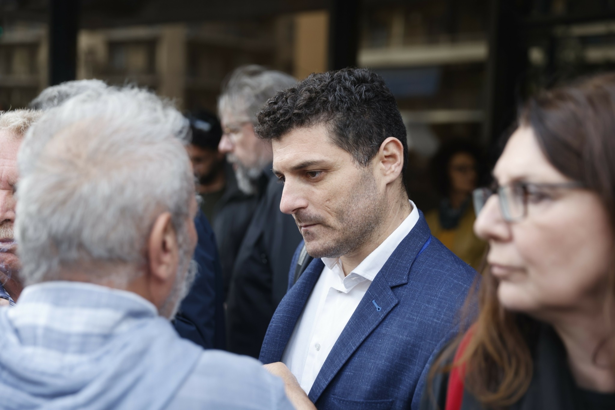 Τεμπονέρας: Η επόμενη ημέρα θα μας βρει εντός ΣΥΡΙΖΑ, διχαστική η πρόταση για δημοψήφισμα