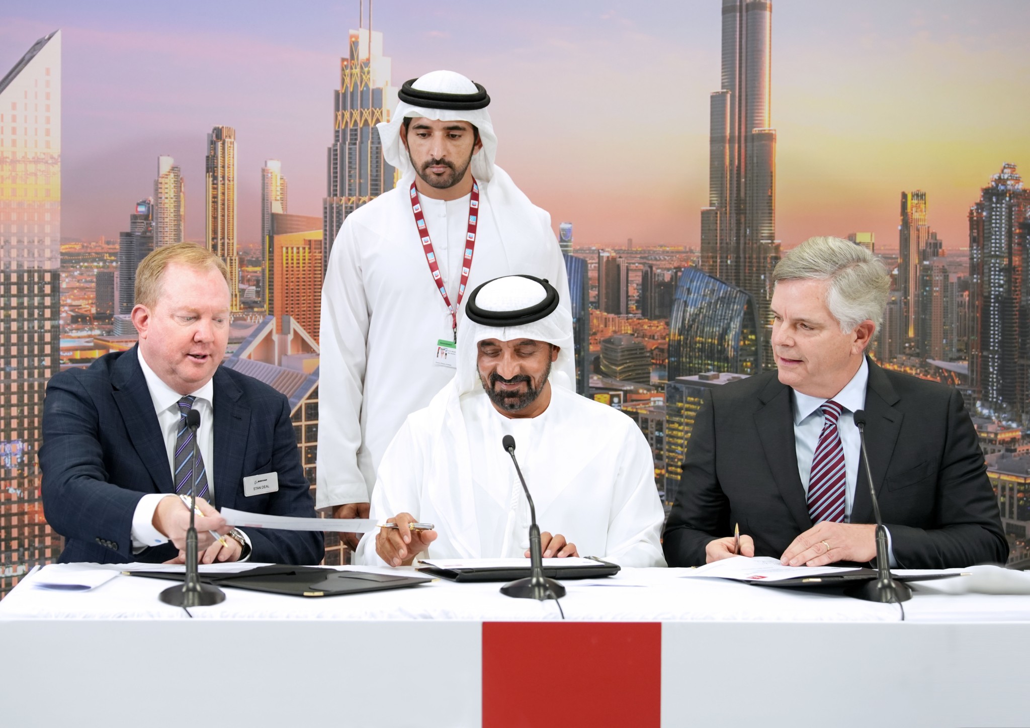 Emirates: Παραγγελία «μαμούθ» 52 δισ. δολαρίων για 95 αεροσκάφη Boeing