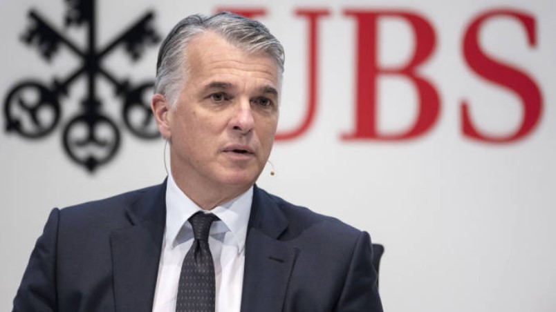 Ερμότι (CEO UBS) προς ρυθμιστικές αρχές: Οι τράπεζες δεν είναι «κλιματική αστυνομία»