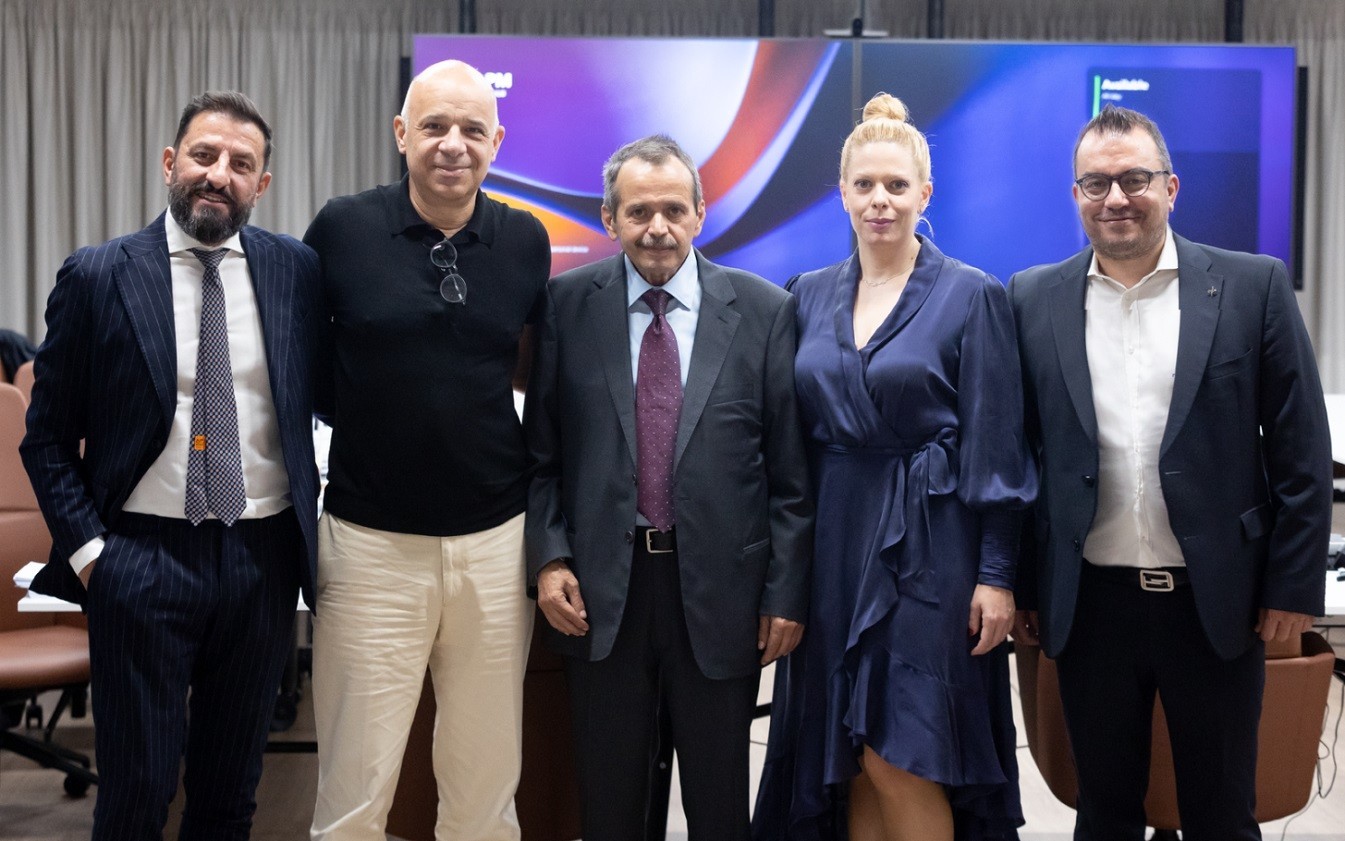 NEUROPUBLIC: Μειοψηφικό ποσοστό αποκτά το LATSCO Family Office (pic) (upd)