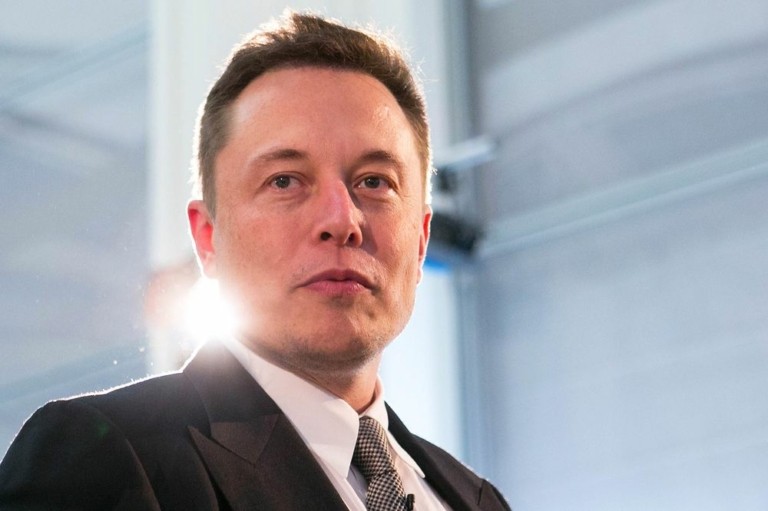 Μασκ: Το 2025 η Tesla θα χρησιμοποιεί ανθρωποειδή ρομπότ – Πόσο θα κοστίζουν (tweet)