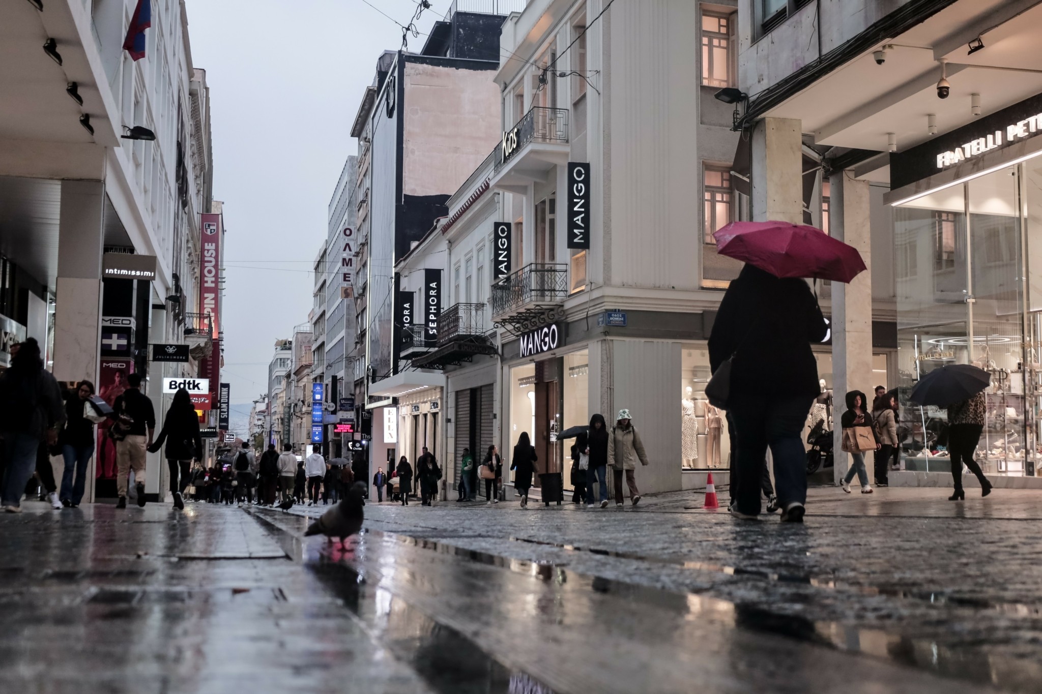 Κακοκαιρία εξπρές με βροχές και καταιγίδες – Ποιες περιοχές θα πλήξει